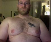 wellreadneck is a 31 year old male webcam sex model.