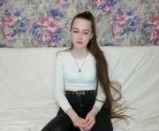 litttle_caprice is a 18 year old female webcam sex model.