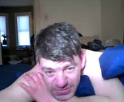 hilty92 is a 39 year old male webcam sex model.