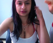 nattaliath is a 18 year old female webcam sex model.