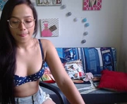 samy_one is a 21 year old female webcam sex model.