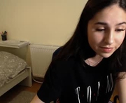 juicyydrip is a  year old female webcam sex model.