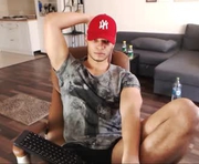 0_kingsley is a 21 year old male webcam sex model.