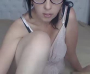 bernisse is a 29 year old female webcam sex model.