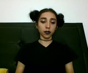 darkcandy666 is a 19 year old shemale webcam sex model.