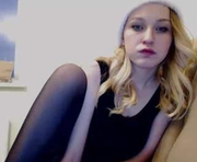 kirsten_xxx is a 20 year old female webcam sex model.