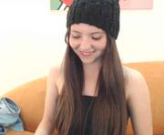 laura_lee is a 18 year old female webcam sex model.