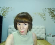 irenlarasani is a 32 year old female webcam sex model.