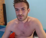 10in_deluxe is a 27 year old male webcam sex model.