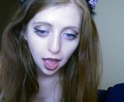 lilymae98 is a 19 year old female webcam sex model.