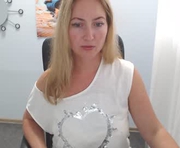 valerykiwii is a 32 year old female webcam sex model.