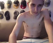 johstondude is a 24 year old male webcam sex model.