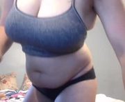 leiaswift is a 34 year old female webcam sex model.