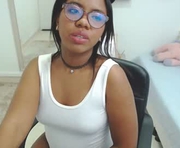 amberoux is a 22 year old female webcam sex model.