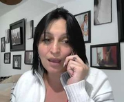 zullyx2017 is a 45 year old female webcam sex model.