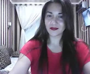marinettaqhot is a 28 year old female webcam sex model.