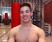 haydenspears is a 19 year old male webcam sex model.