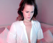 mollysoulful is a 19 year old female webcam sex model.