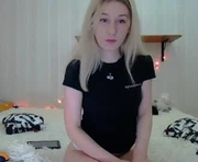 alalaska_ana is a 20 year old female webcam sex model.
