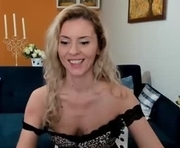 amanda_haze is a 35 year old female webcam sex model.