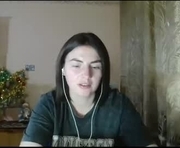 iccylyet is a 29 year old female webcam sex model.