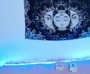 niakat_ is a 20 year old female webcam sex model.