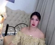 pinay_ivy is a 18 year old female webcam sex model.