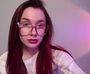 molly_lii is a 18 year old female webcam sex model.