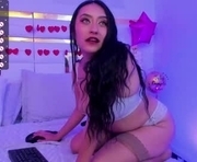 natty_dolce is a 22 year old female webcam sex model.