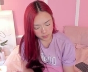 sweetllucy is a 19 year old female webcam sex model.