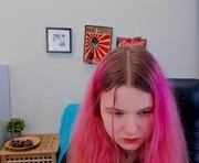tiffanynorrris is a 19 year old female webcam sex model.
