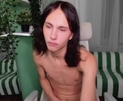 fcherthth is a 18 year old male webcam sex model.