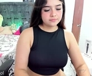 dulce_alice_ is a 18 year old female webcam sex model.