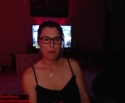 wildsouthernpeach is a  year old female webcam sex model.