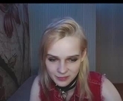 wicky_hey is a 25 year old female webcam sex model.