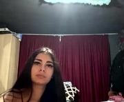 jidiamond is a  year old female webcam sex model.