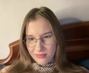 000fox is a  year old female webcam sex model.