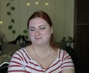 alicia_side_red is a 31 year old female webcam sex model.