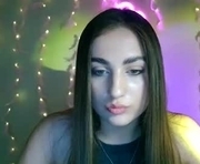 bunnylila18 is a 19 year old female webcam sex model.