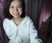 hola_sunflower is a 23 year old female webcam sex model.