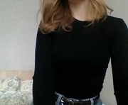little_mariaa is a 22 year old female webcam sex model.