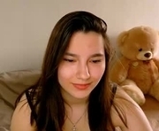 arianna_grend is a 22 year old female webcam sex model.