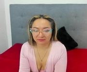 leylasmith_bs is a  year old female webcam sex model.