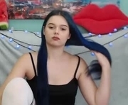 lunablueb is a 19 year old female webcam sex model.