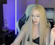 minadzukii is a  year old female webcam sex model.
