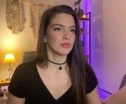 dayanavtx is a 30 year old female webcam sex model.