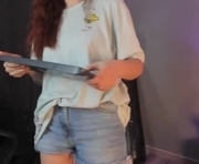 alicecullenn_ is a  year old female webcam sex model.