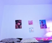 bell_popper is a  year old female webcam sex model.