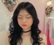 naamah_b is a  year old female webcam sex model.
