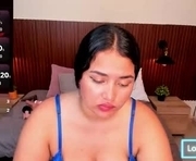hallemoore69 is a 20 year old female webcam sex model.